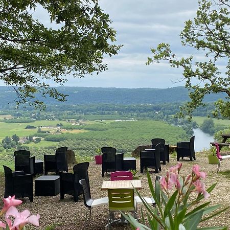 Camping - Village Vacances Familial A Prayssac Au Coeur Du Vignoble Lotois Bagian luar foto