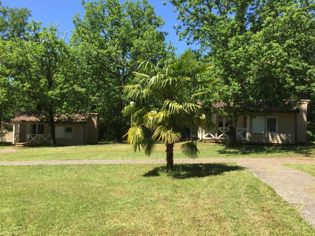 Camping - Village Vacances Familial A Prayssac Au Coeur Du Vignoble Lotois Bagian luar foto