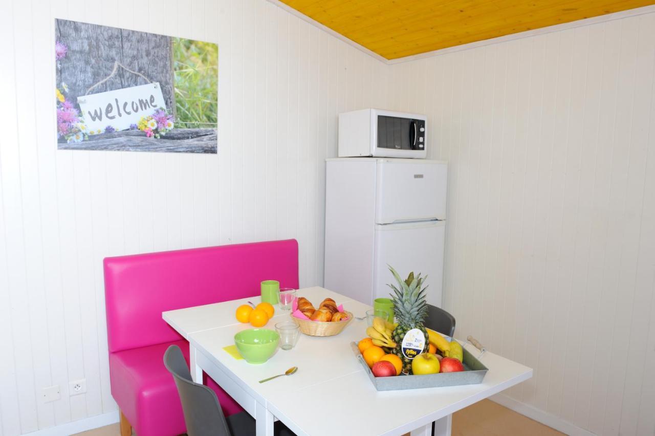Camping - Village Vacances Familial A Prayssac Au Coeur Du Vignoble Lotois Bagian luar foto