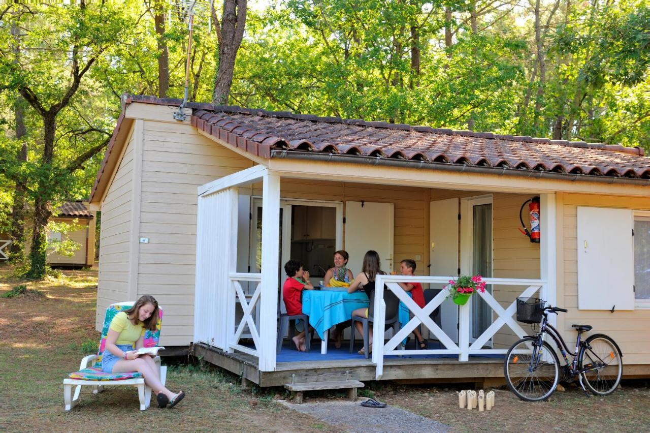Camping - Village Vacances Familial A Prayssac Au Coeur Du Vignoble Lotois Bagian luar foto