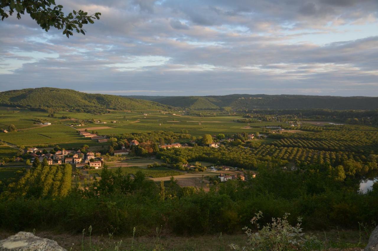 Camping - Village Vacances Familial A Prayssac Au Coeur Du Vignoble Lotois Bagian luar foto